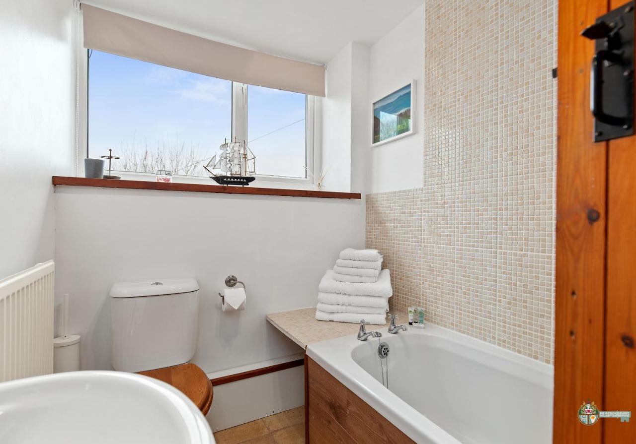 Lambston Cottage - A Pembrokeshire Home Away From Home Pelcomb Экстерьер фото